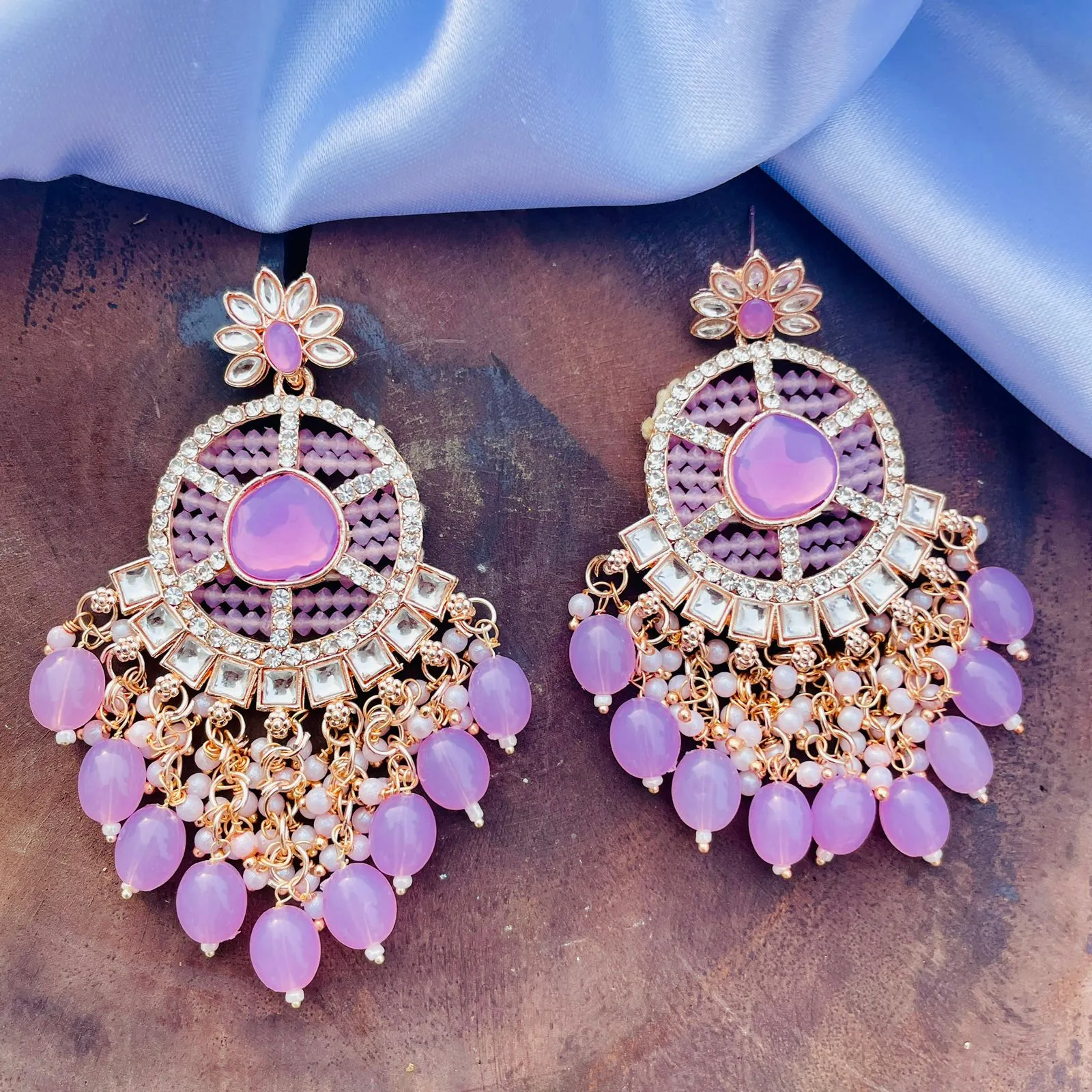 Alif الوف – Traditional Premium Kundan Dhaga Earrings – Light