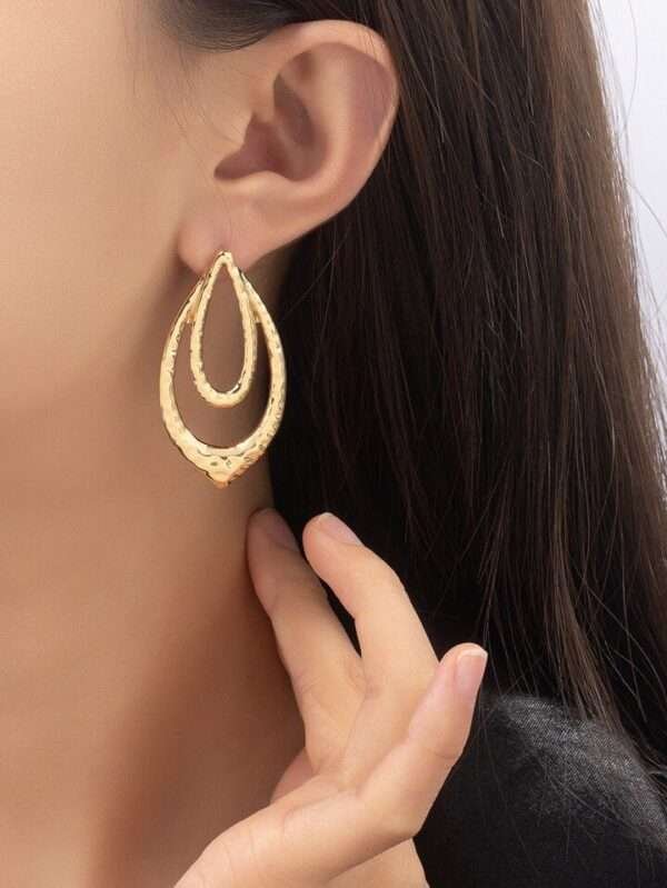 WhatsApp Image 2024-08-22 at 22.00.52_1abb6b29 Leaf Deisgn Golden Zicriquite Metal Earring