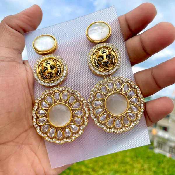 sabyasachi jewellery, sabyasachi earrings, sabyasachi , new tranding earring, white earrings, ad earrings, wearablejewells