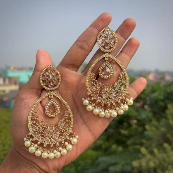 IMG-20250103-WA0032 Golden EARRINGS, EARRINGS, TRENDING EARRINGS, WEARABLE JEWELLS, SALE, BOLLYOOD EARRINGS