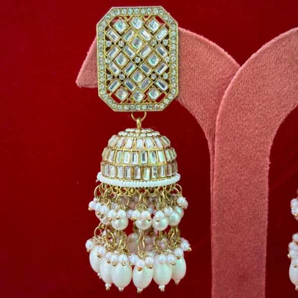 JHUMKA, DEEJU JHUMKA, white JHUMKA, TRENDING JHUMKA, VIRAL JHUMKA WEARABLE JEWELLS, rani jhumka, white colour jhumka,