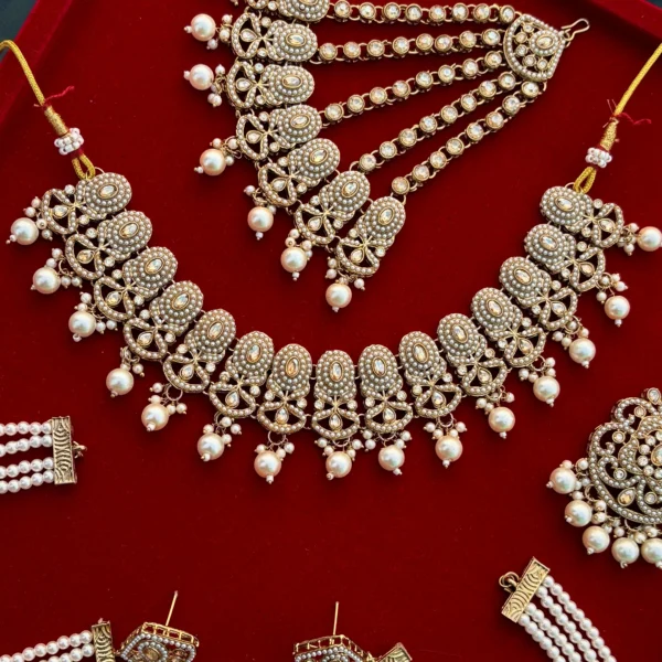 Madhubala Zadau Pakistani Set With Pasa - Golden