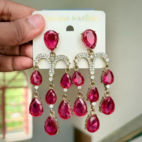 Ayeza Khan Inspired Earring - Hot Pink