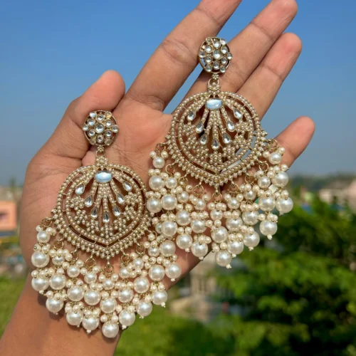 white EARRINGS, EARRINGS, TRENDING EARRINGS, WEARABLE JEWELLS, SALE, DIWALI SALE, BOLLYOOD EARRINGS, Kundan earrings, Earrings, chandbali