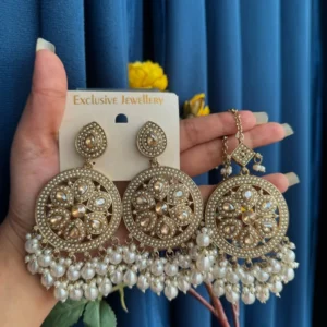 Earrings With Tika, Statement Earring, Pakistani Earrings, Earrings, Kundan Earrings, White Earrings, Sahana, Earrings
