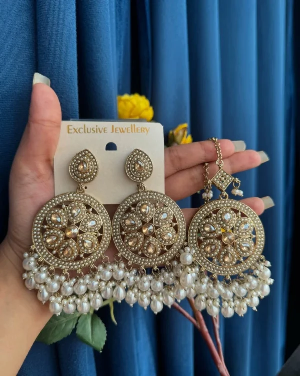 Earrings With Tika, Statement Earring, Pakistani Earrings, Earrings, Kundan Earrings, White Earrings, Sahana, Earrings
