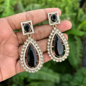 Anayla premium Studs -  Black
