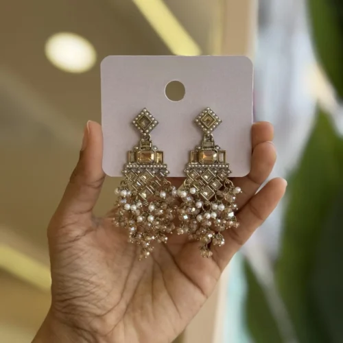 Mrunal Reverse American Diomod Kundan Minimal Earring - Golden