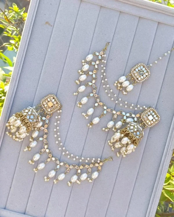 Jhumka with teeka, Jhumka, Earring, white Jhumka, Kundan Earring, Mirror Earrings, Chandni, Earrings