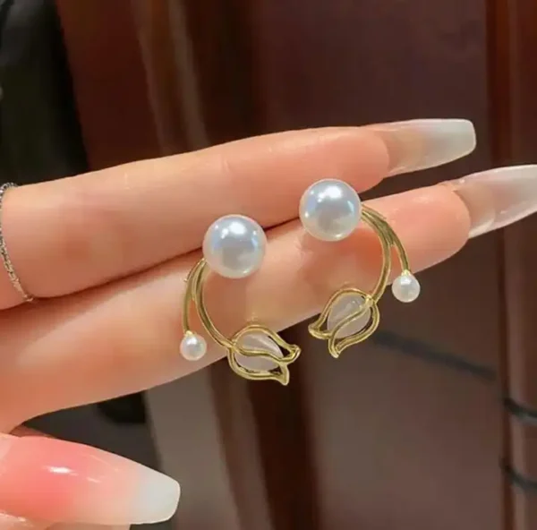 Clover Floral Earcuff Earrings