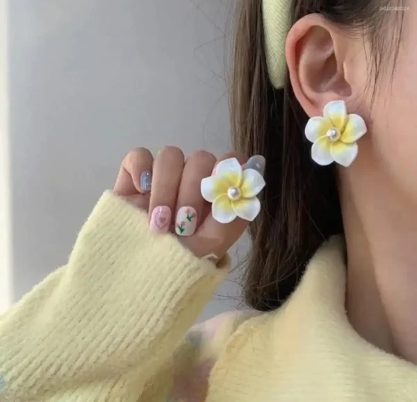 Playful Flowy Posies Earrings