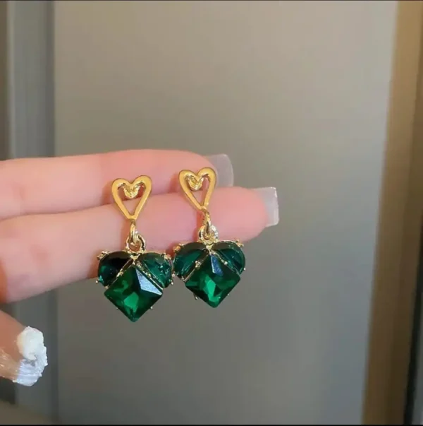 Mystic Green Heart Earrings