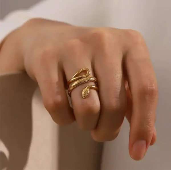 Snake Slay Gold Ring