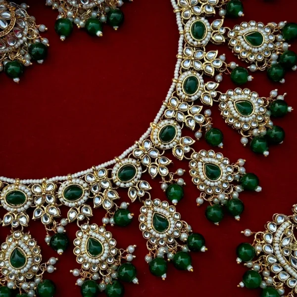 Merri Premiun Kundan Necklace Set - Green