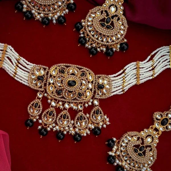 Nemisha Kundan Choker Set - Black