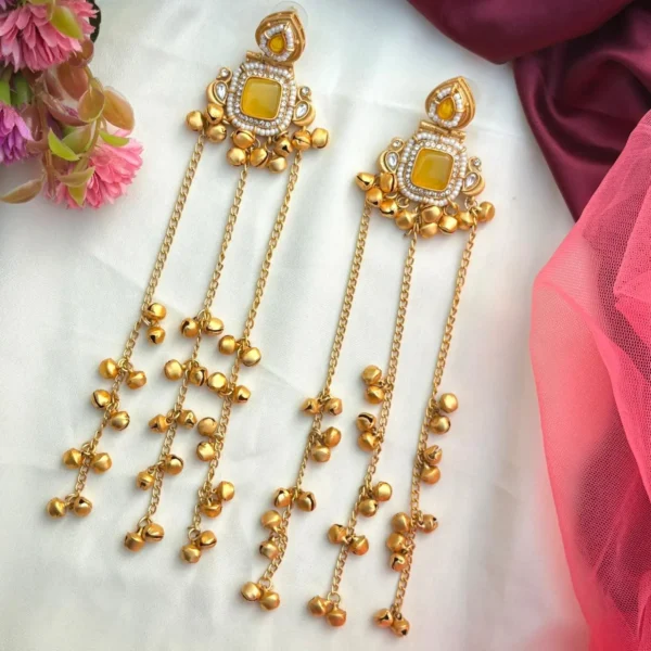 Ahnoor Premium Brass With Moissanite Stone - Yellow