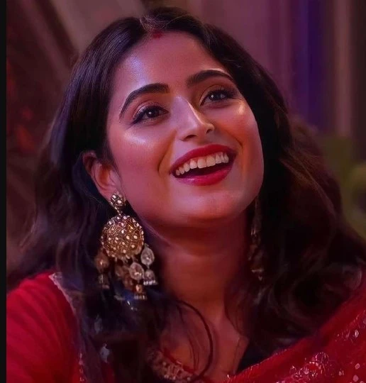 Aishwarya Bollywood Viral Chandbali- Multi