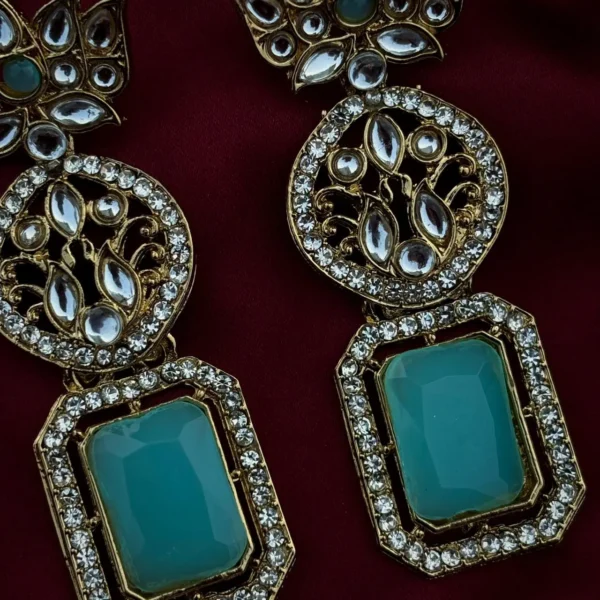 Shelie Premium Studs - Blue