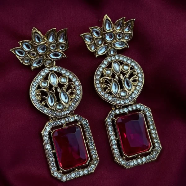 Shelie Premium Studs - Hot Pink