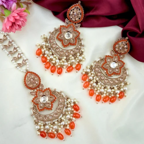 Earrings, Earring wit teeka, Mangteeka, Jhumka, Kundan Earrings, Kundan jewellery
