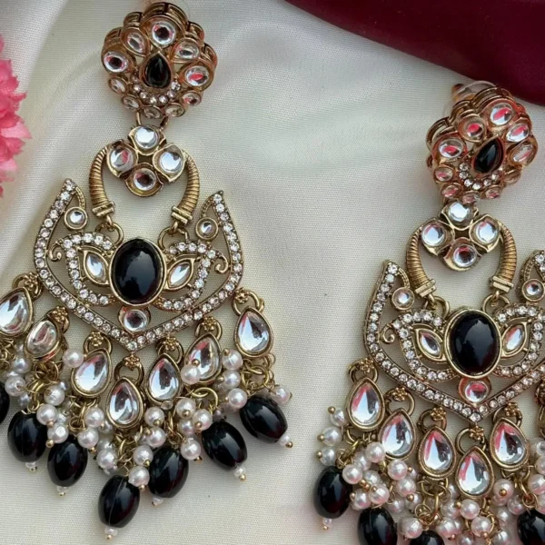 Lavya Premium Pakistani Ethnic Earing - Black