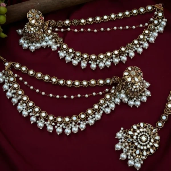 Niharika Premium Brass Mirror Jhumka With Mangteeka