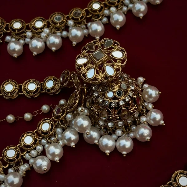 Niharika Premium Brass Mirror Jhumka With Mangteeka